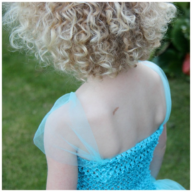 Elsa dress shoulders