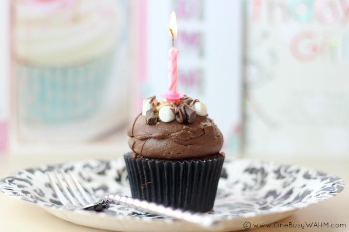 birthday cupcake