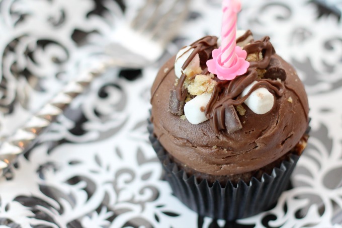 chocolate cupcake