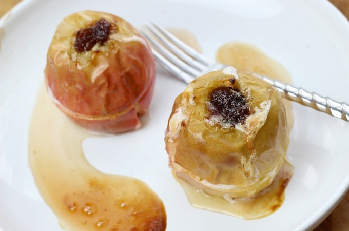 baked apples and mincemeat