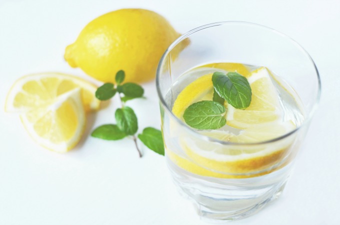 water and lemons